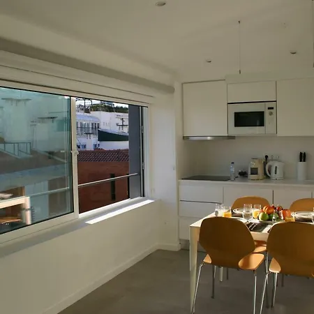 Daire Mar With Parking Sesimbra